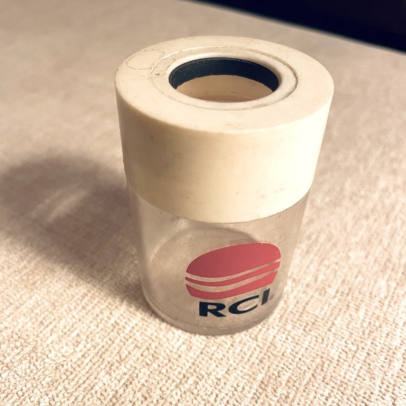 RCI paperclip holder - Picture 1 of 1